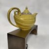 Yellow & gold aladdin teapot - Image 2