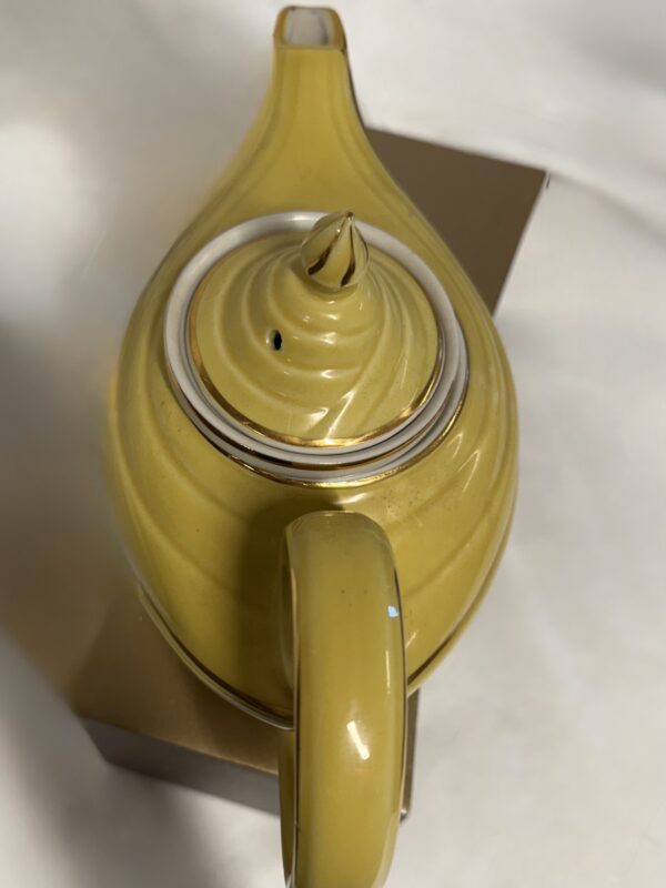 Yellow & gold aladdin teapot - Image 5