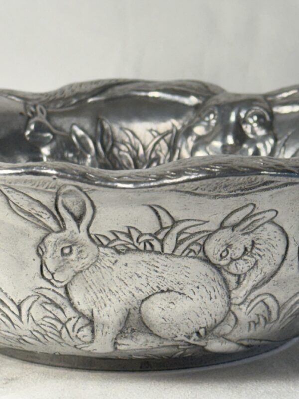 Beautiful Bunny Scenes Arthur Court Salad Bowl - Image 4