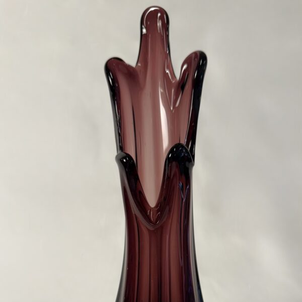 Amethyst Swung Vase
