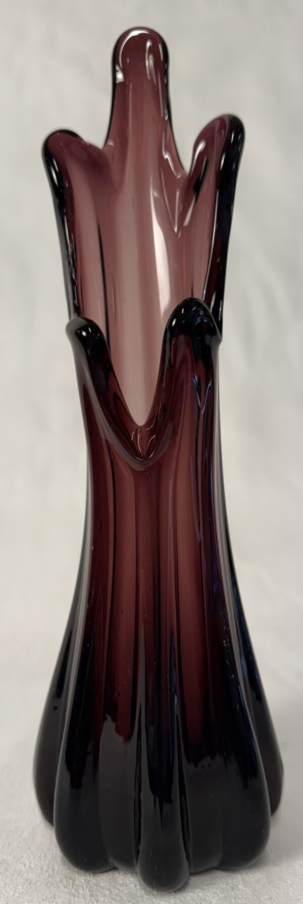 Amethyst Swung Vase - Image 2