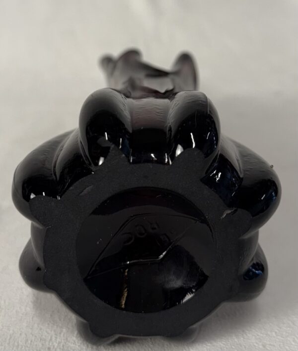 Amethyst Swung Vase - Image 3