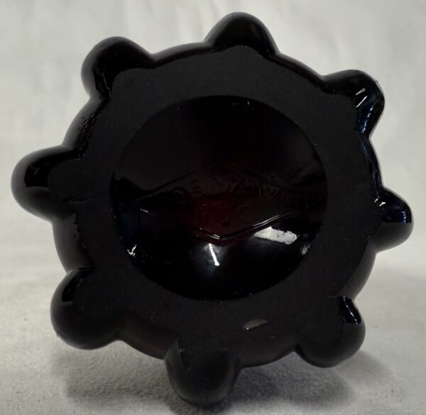 Amethyst Swung Vase - Image 4