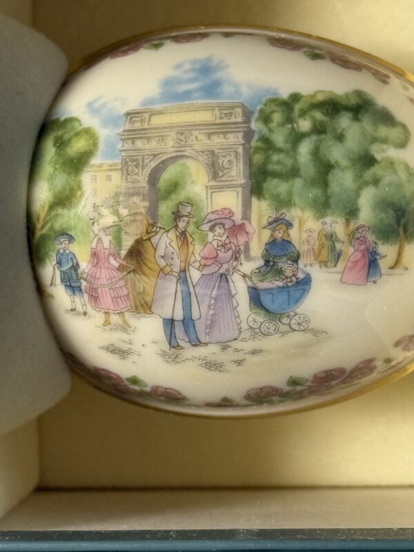 1985 Lenox Limited Edition Porcelain Easter Egg Paris Scene - Image 4