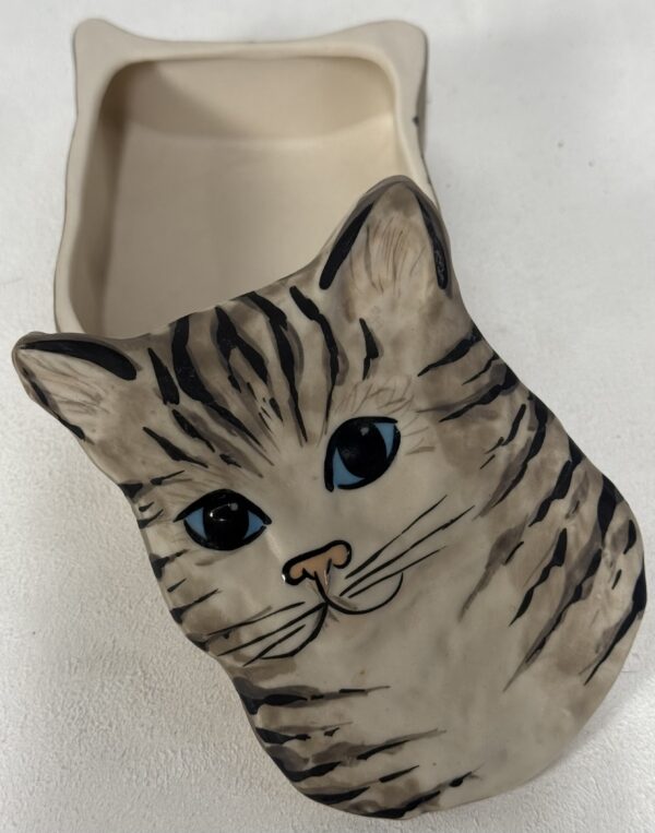 Blue-eyed kitty trinket box - Image 5